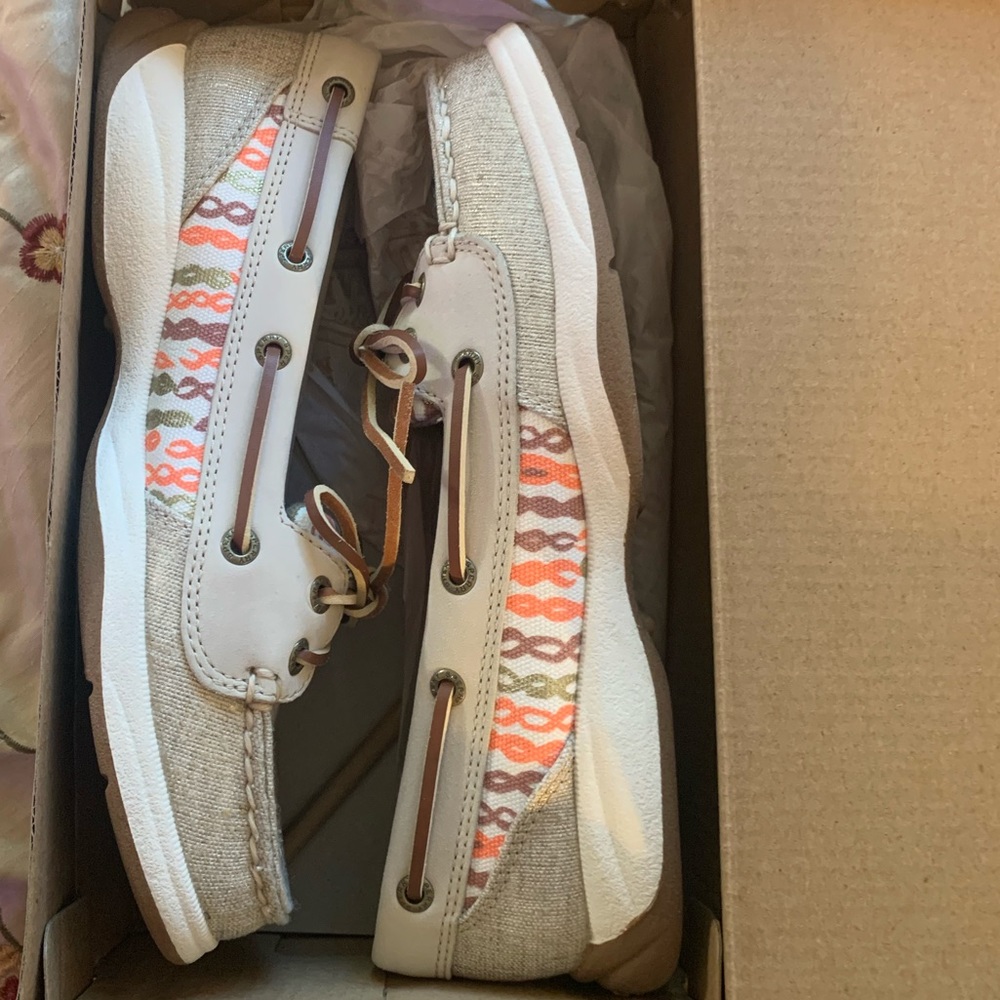 Sperry Laguna oat/corral shoes